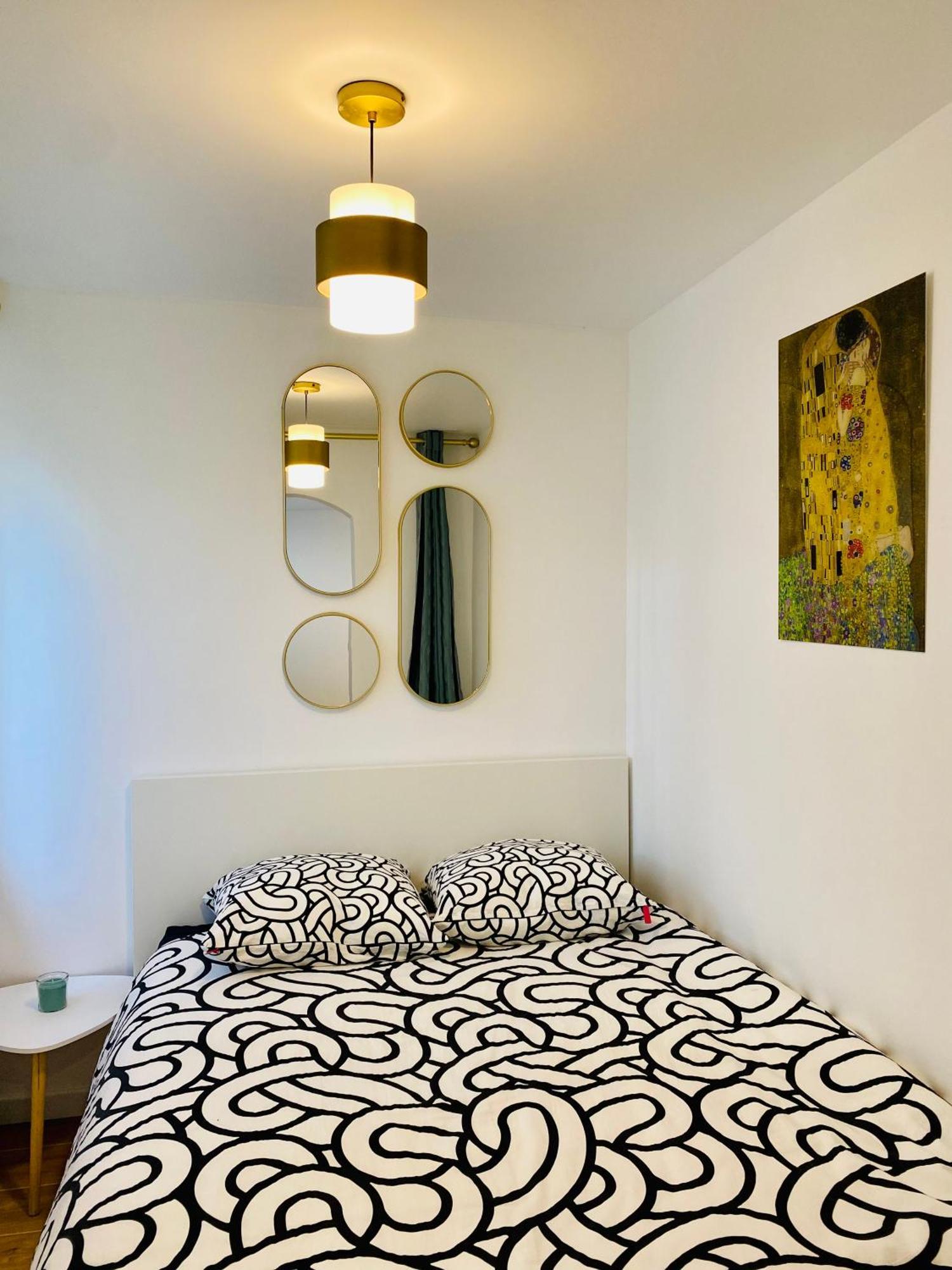 Joli Appartement Renove Incluant Parking A 10 Min De Paris Nanterre Luaran gambar